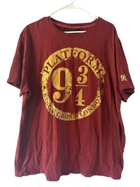 Wizarding World Harry Potter Platform 9 3/4 Burgundy T-shirt Size XXL